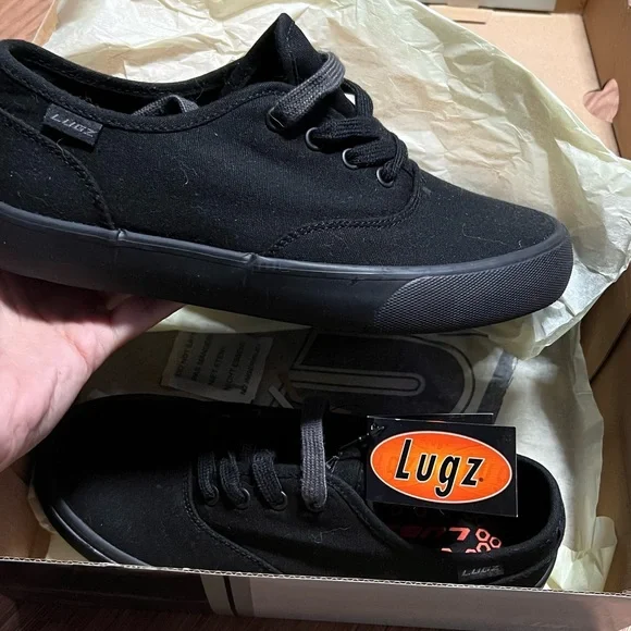 LUGS Non-Slip Shoes - Picture 1 of 2